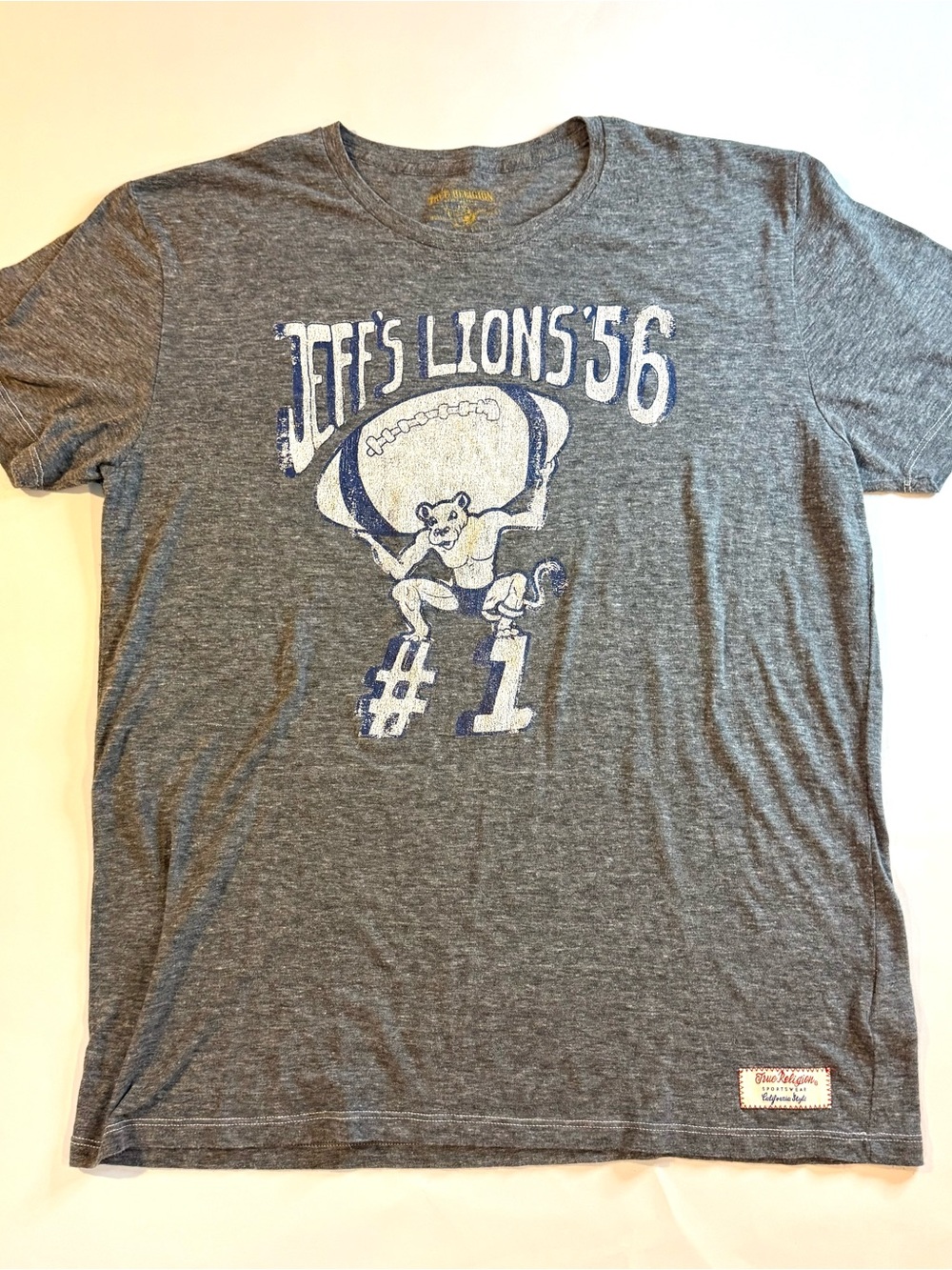 True Religion Retro Tiger Vintage Style T-Shirt Men’s Size XXL Gray
